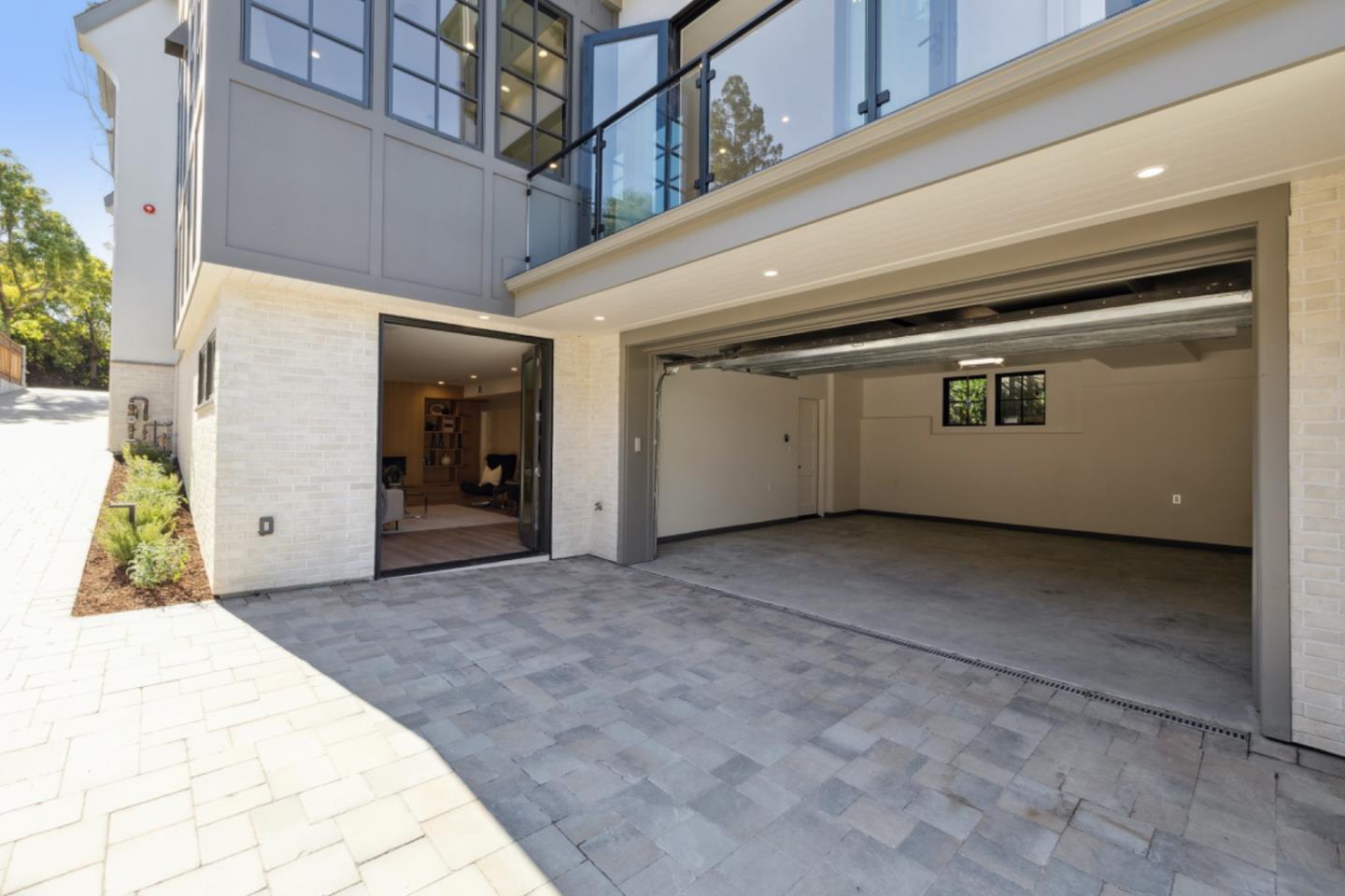 Detail Gallery Image 60 of 65 For 128 Elm Ave, Burlingame,  CA 94010 - 6 Beds | 7/1 Baths