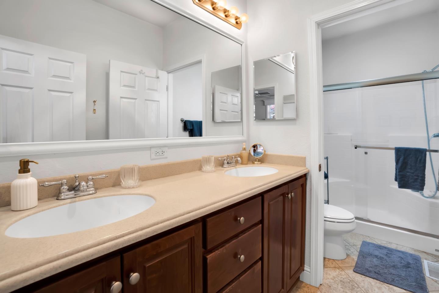 Detail Gallery Image 14 of 23 For 6 Primrose #6,  Aptos,  CA 95003 - 2 Beds | 2 Baths