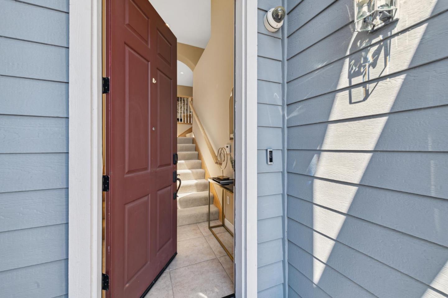 Detail Gallery Image 11 of 69 For 58 Pointe View Pl, South San Francisco,  CA 94080 - 4 Beds | 2/1 Baths