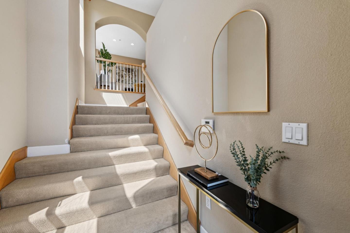 Detail Gallery Image 12 of 69 For 58 Pointe View Pl, South San Francisco,  CA 94080 - 4 Beds | 2/1 Baths