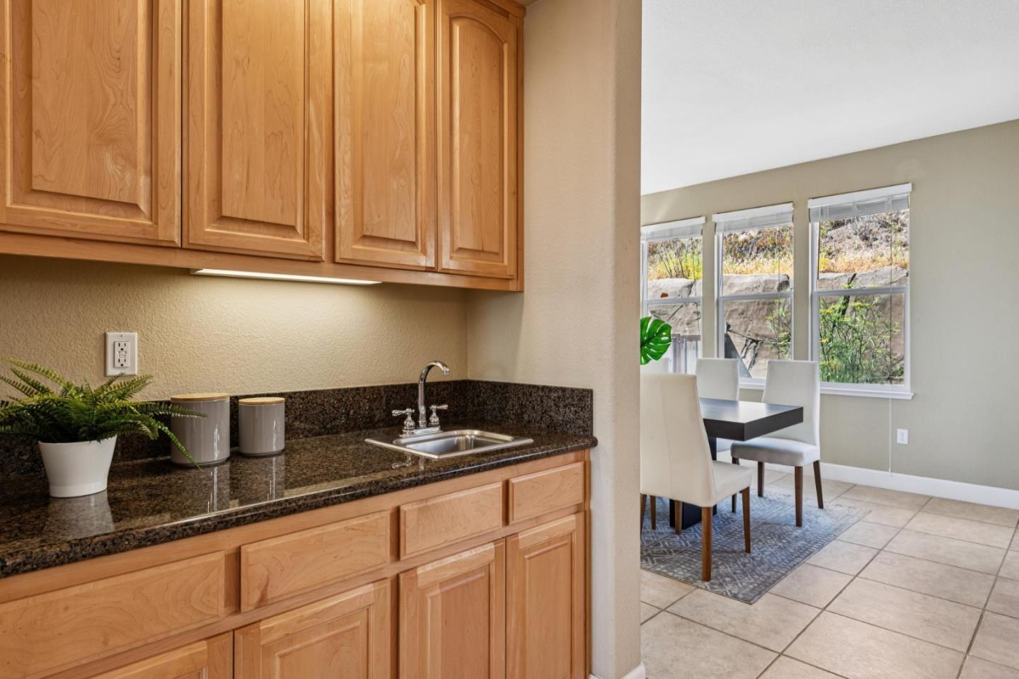 Detail Gallery Image 31 of 69 For 58 Pointe View Pl, South San Francisco,  CA 94080 - 4 Beds | 2/1 Baths