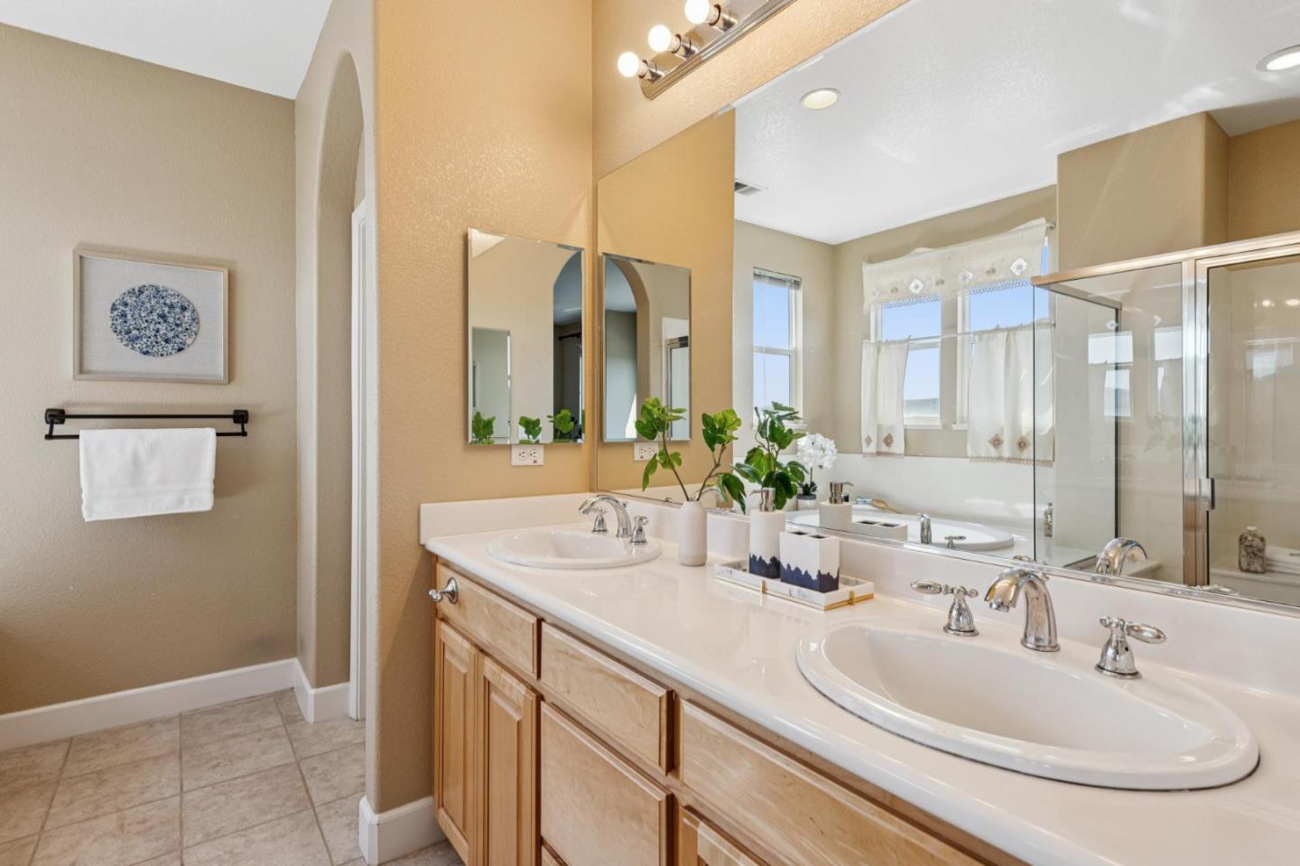 Detail Gallery Image 45 of 69 For 58 Pointe View Pl, South San Francisco,  CA 94080 - 4 Beds | 2/1 Baths