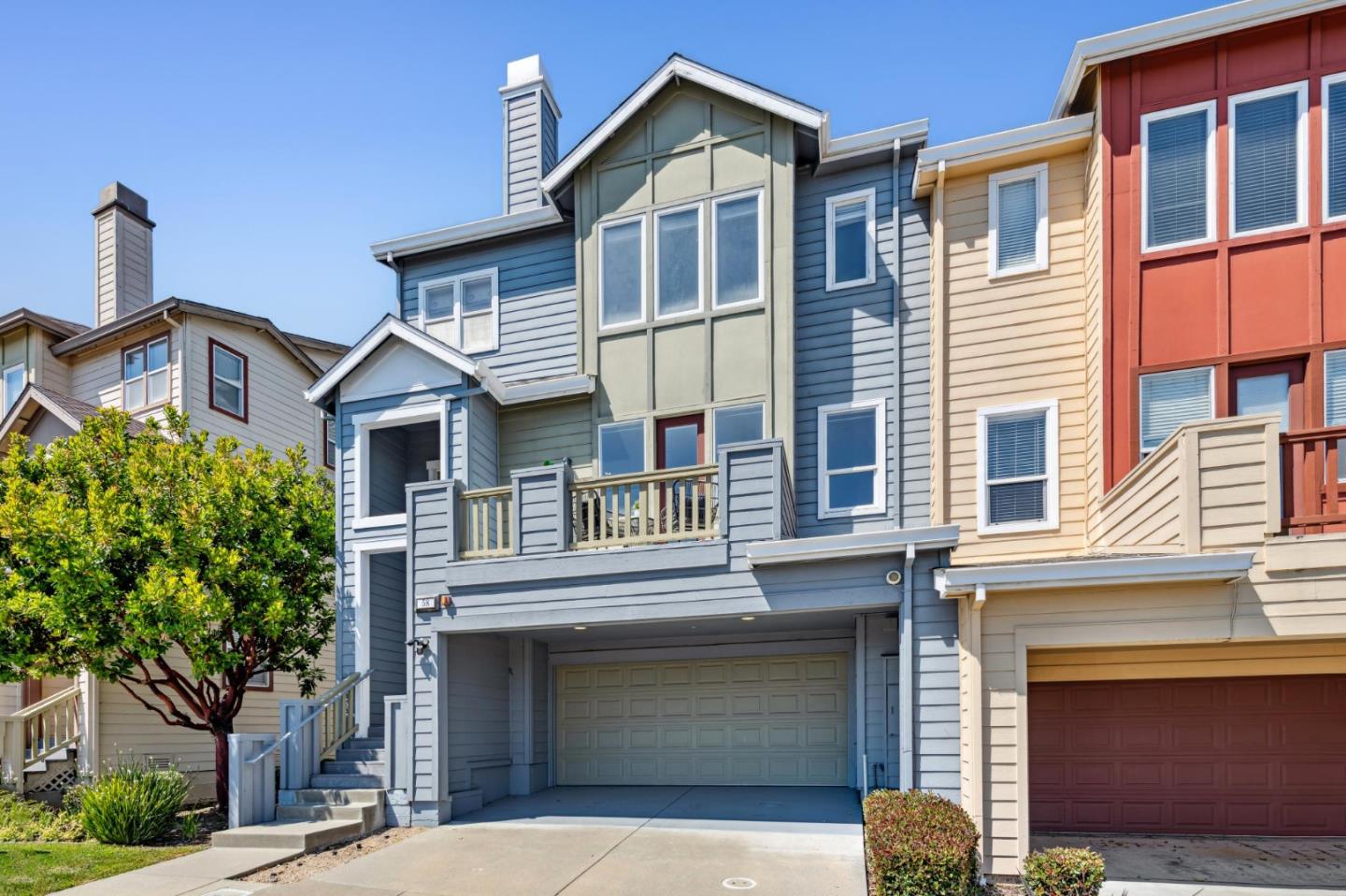 Detail Gallery Image 9 of 69 For 58 Pointe View Pl, South San Francisco,  CA 94080 - 4 Beds | 2/1 Baths