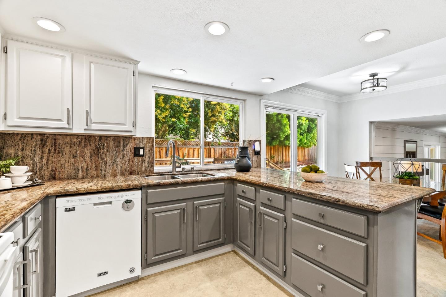 Detail Gallery Image 12 of 49 For 6657 Neptune Ct, San Jose,  CA 95120 - 5 Beds | 3 Baths