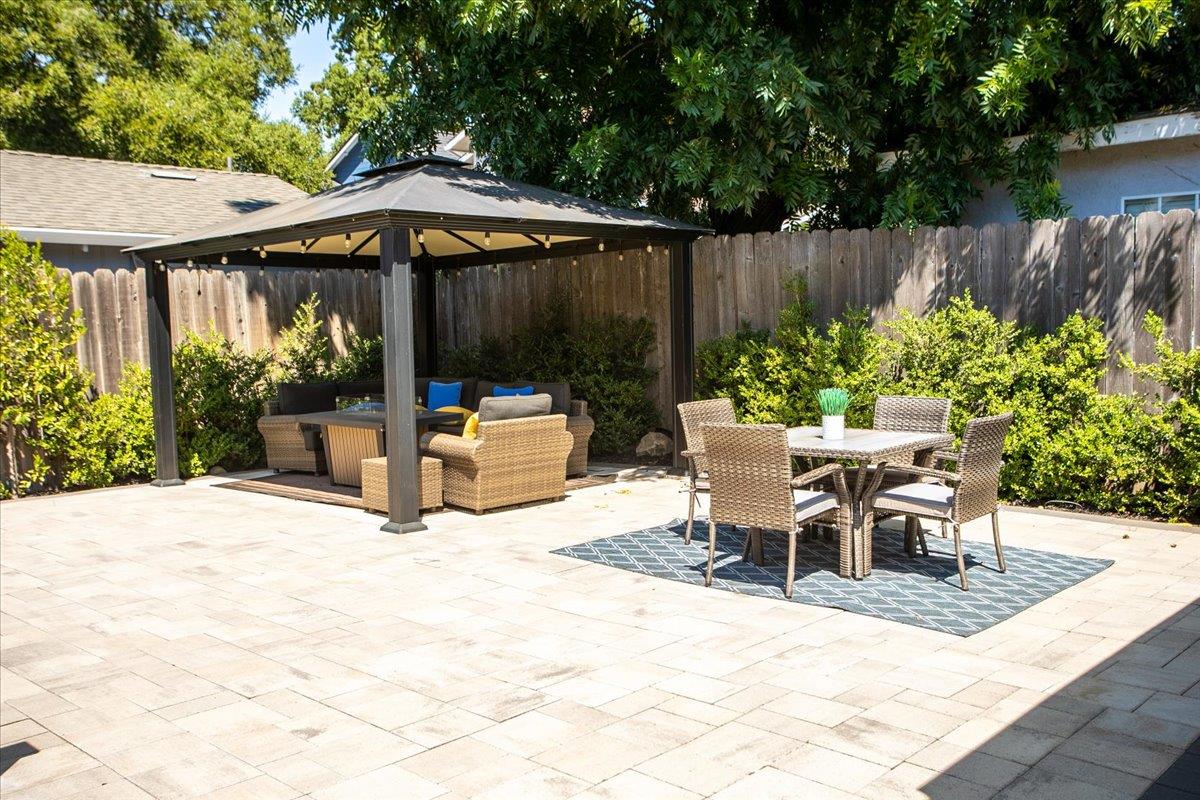 Detail Gallery Image 10 of 29 For 524 8th Ave, Menlo Park,  CA 94025 - 3 Beds | 2 Baths