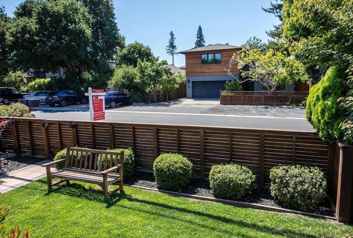 Detail Gallery Image 16 of 29 For 524 8th Ave, Menlo Park,  CA 94025 - 3 Beds | 2 Baths