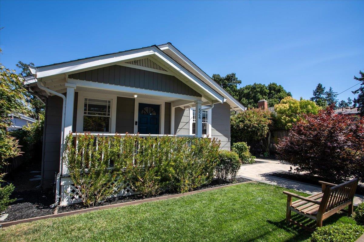 Detail Gallery Image 3 of 29 For 524 8th Ave, Menlo Park,  CA 94025 - 3 Beds | 2 Baths