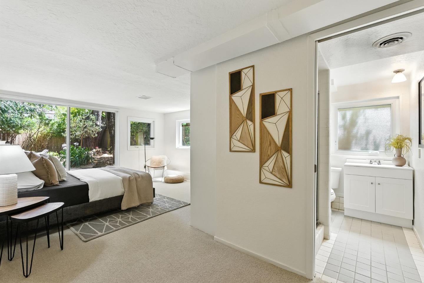 Detail Gallery Image 17 of 46 For 409 Seville Way, San Mateo,  CA 94402 - 3 Beds | 3 Baths