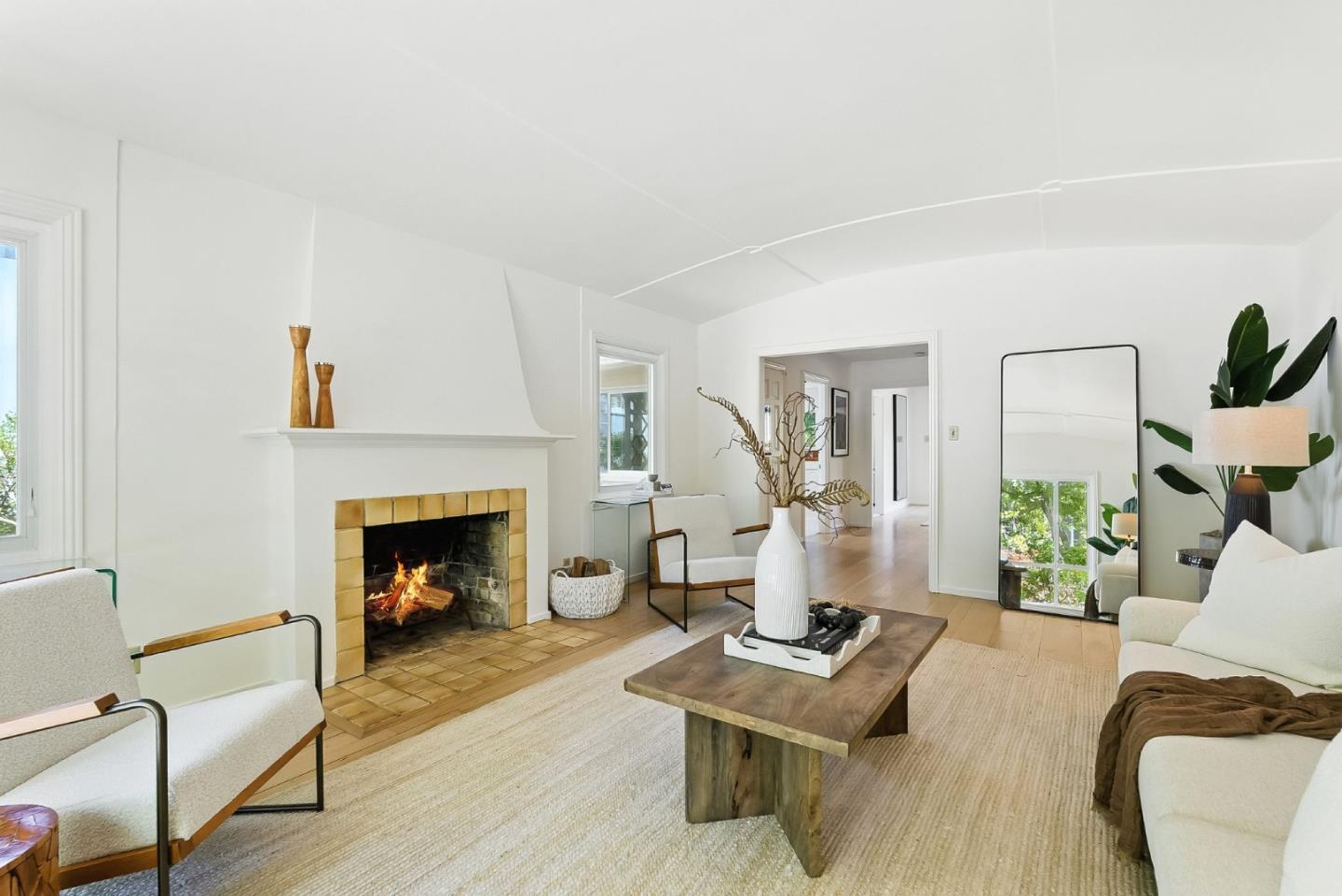 Detail Gallery Image 7 of 46 For 409 Seville Way, San Mateo,  CA 94402 - 3 Beds | 3 Baths