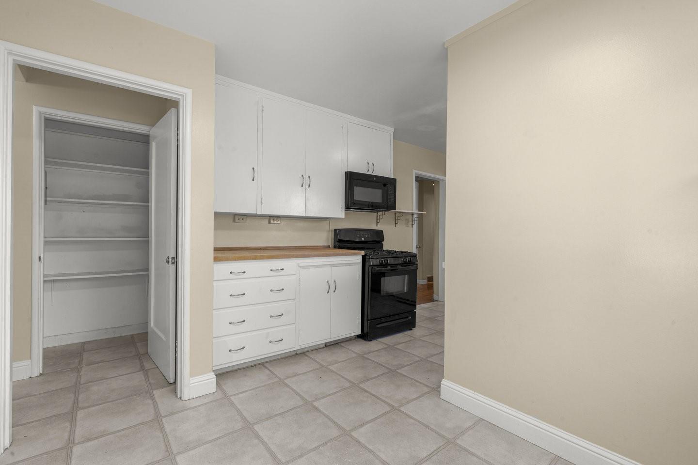 Detail Gallery Image 16 of 43 For 1590 Fremont St, Santa Clara,  CA 95050 - 4 Beds | 2/1 Baths
