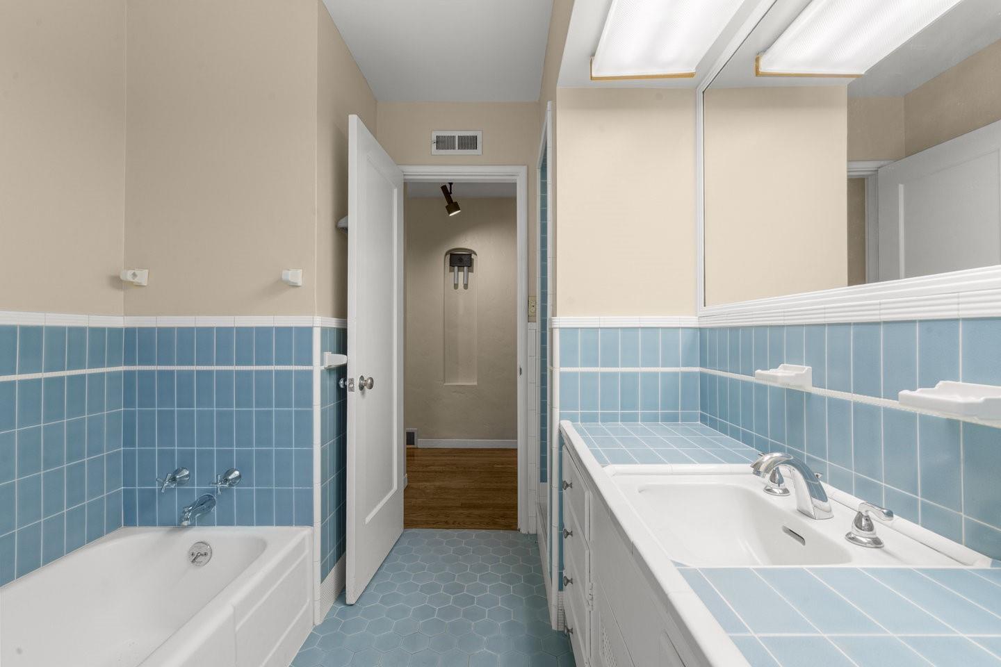 Detail Gallery Image 30 of 43 For 1590 Fremont St, Santa Clara,  CA 95050 - 4 Beds | 2/1 Baths