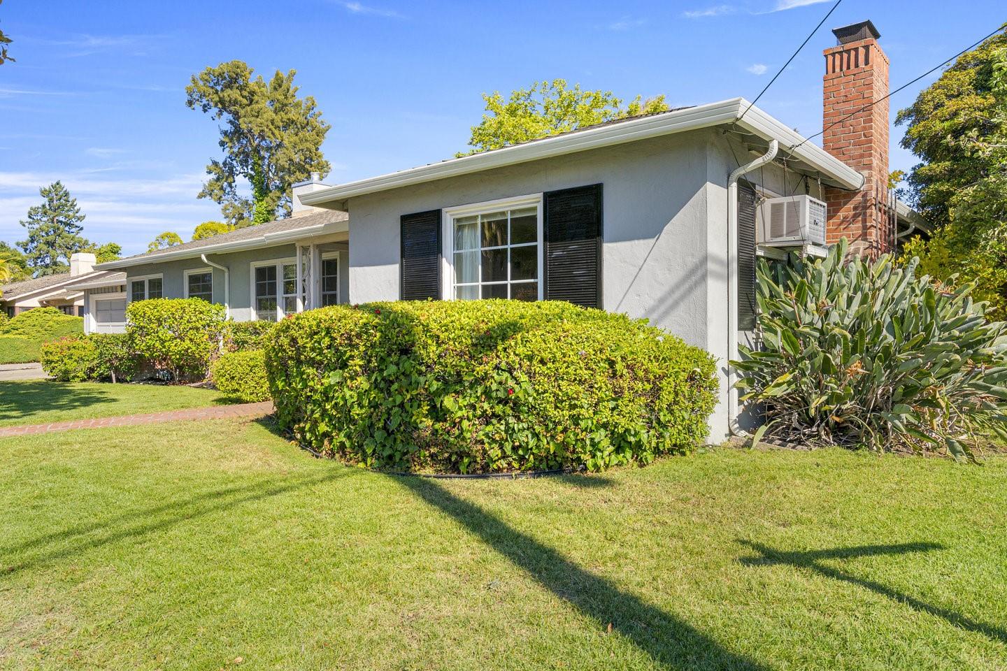 Detail Gallery Image 6 of 43 For 1590 Fremont St, Santa Clara,  CA 95050 - 4 Beds | 2/1 Baths