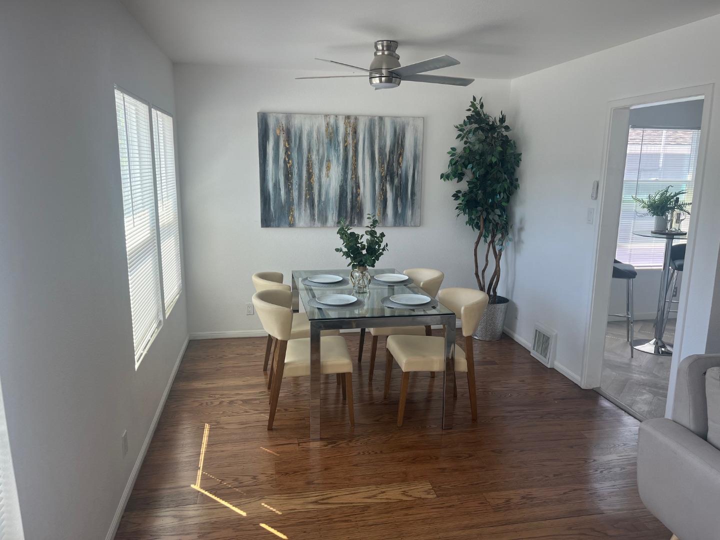Detail Gallery Image 5 of 16 For 632 W 39th Ave, San Mateo,  CA 94403 - 3 Beds | 1/1 Baths