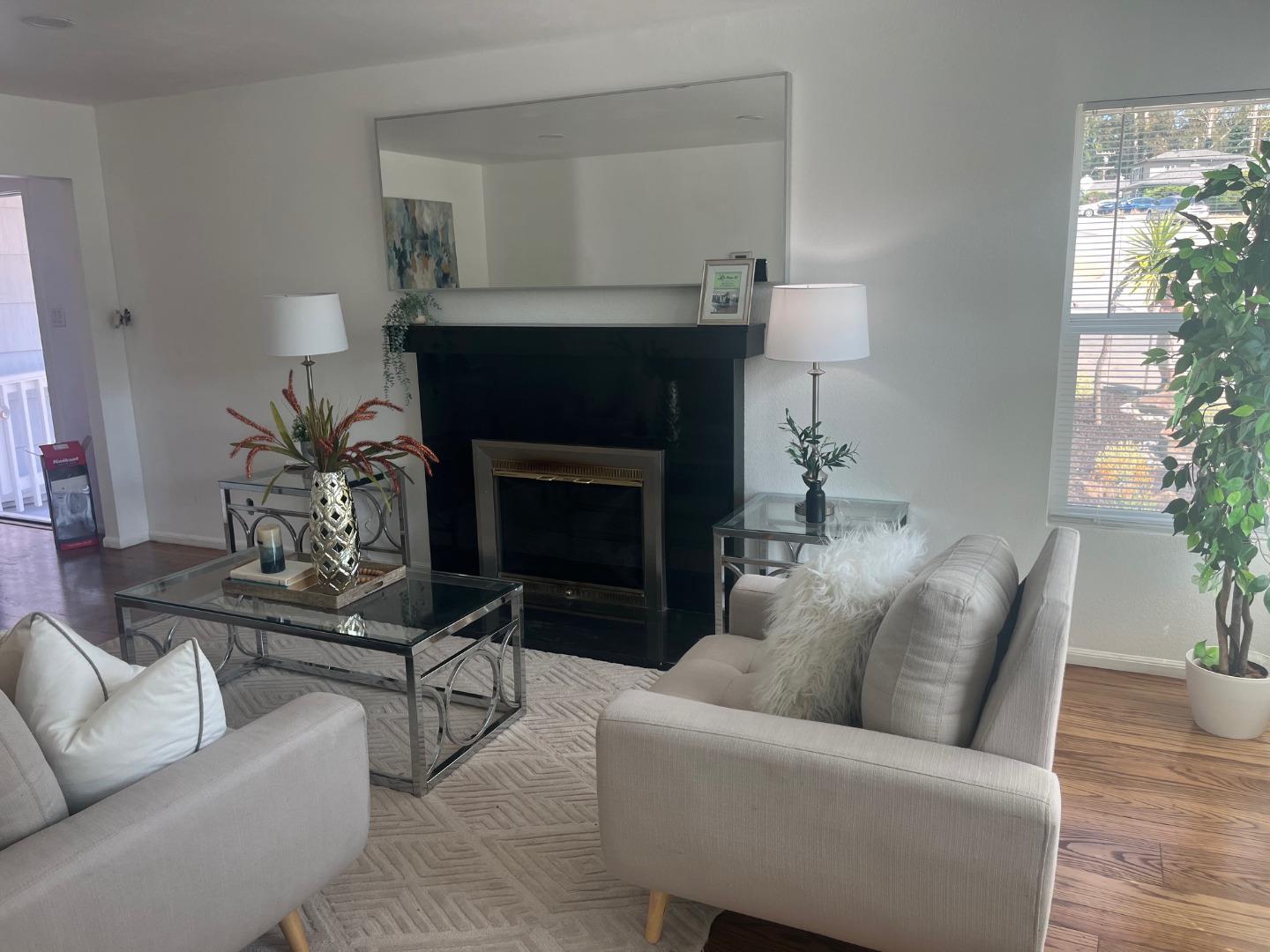 Detail Gallery Image 6 of 16 For 632 W 39th Ave, San Mateo,  CA 94403 - 3 Beds | 1/1 Baths
