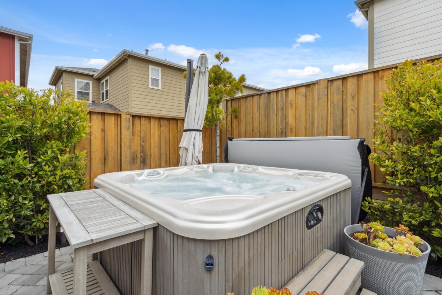 Detail Gallery Image 35 of 43 For 2610 Lighthouse Ln, Marina,  CA 93933 - 4 Beds | 3 Baths