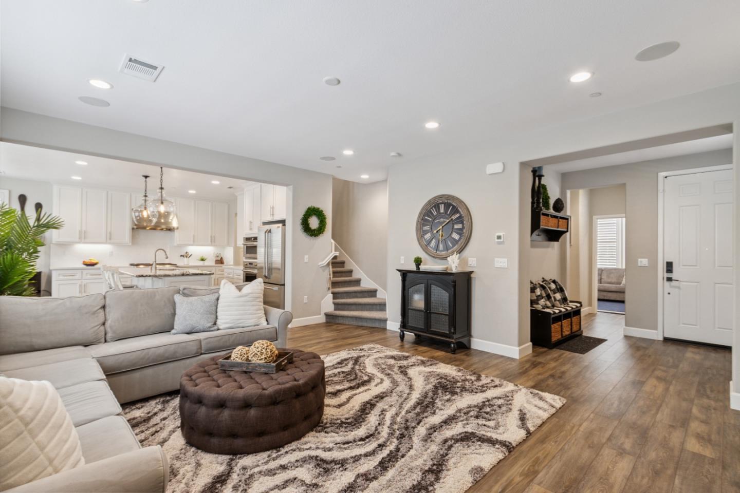 Detail Gallery Image 6 of 43 For 2610 Lighthouse Ln, Marina,  CA 93933 - 4 Beds | 3 Baths