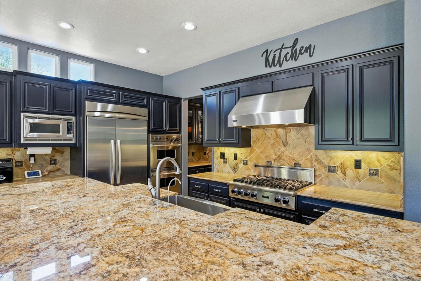 Detail Gallery Image 16 of 75 For 1961 Killarney Ct, Gilroy,  CA 95020 - 5 Beds | 4/1 Baths