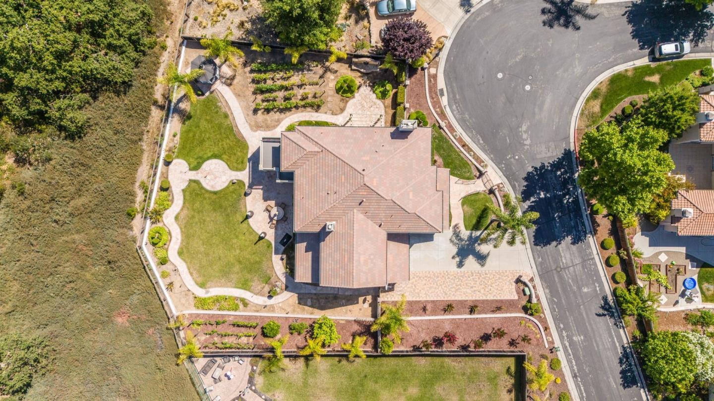 Detail Gallery Image 59 of 75 For 1961 Killarney Ct, Gilroy,  CA 95020 - 5 Beds | 4/1 Baths