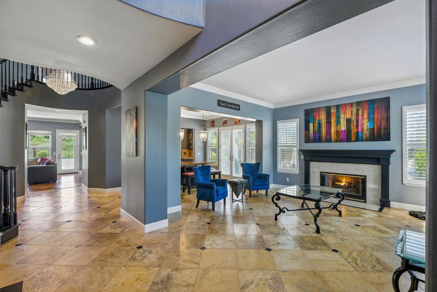 Detail Gallery Image 8 of 75 For 1961 Killarney Ct, Gilroy,  CA 95020 - 5 Beds | 4/1 Baths