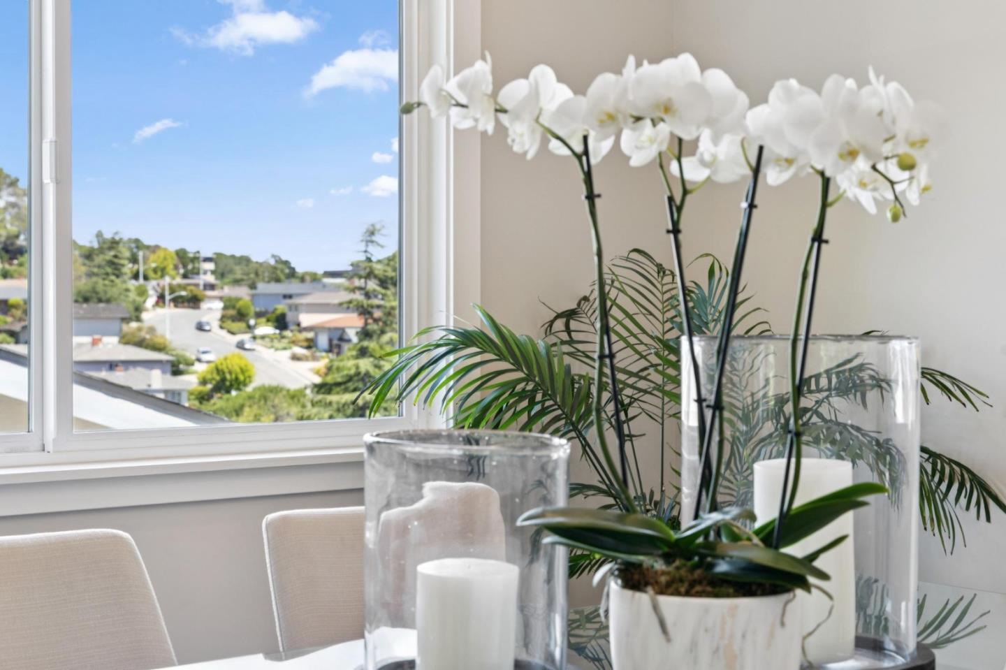 Detail Gallery Image 12 of 69 For 1647 Overland Dr, San Mateo,  CA 94403 - 4 Beds | 2/1 Baths