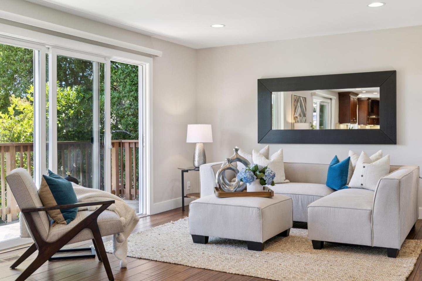Detail Gallery Image 15 of 69 For 1647 Overland Dr, San Mateo,  CA 94403 - 4 Beds | 2/1 Baths