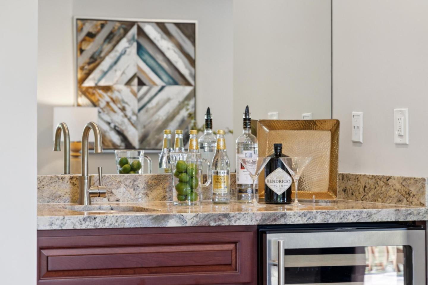 Detail Gallery Image 19 of 69 For 1647 Overland Dr, San Mateo,  CA 94403 - 4 Beds | 2/1 Baths