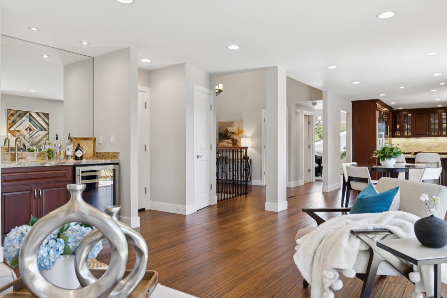 Detail Gallery Image 20 of 69 For 1647 Overland Dr, San Mateo,  CA 94403 - 4 Beds | 2/1 Baths