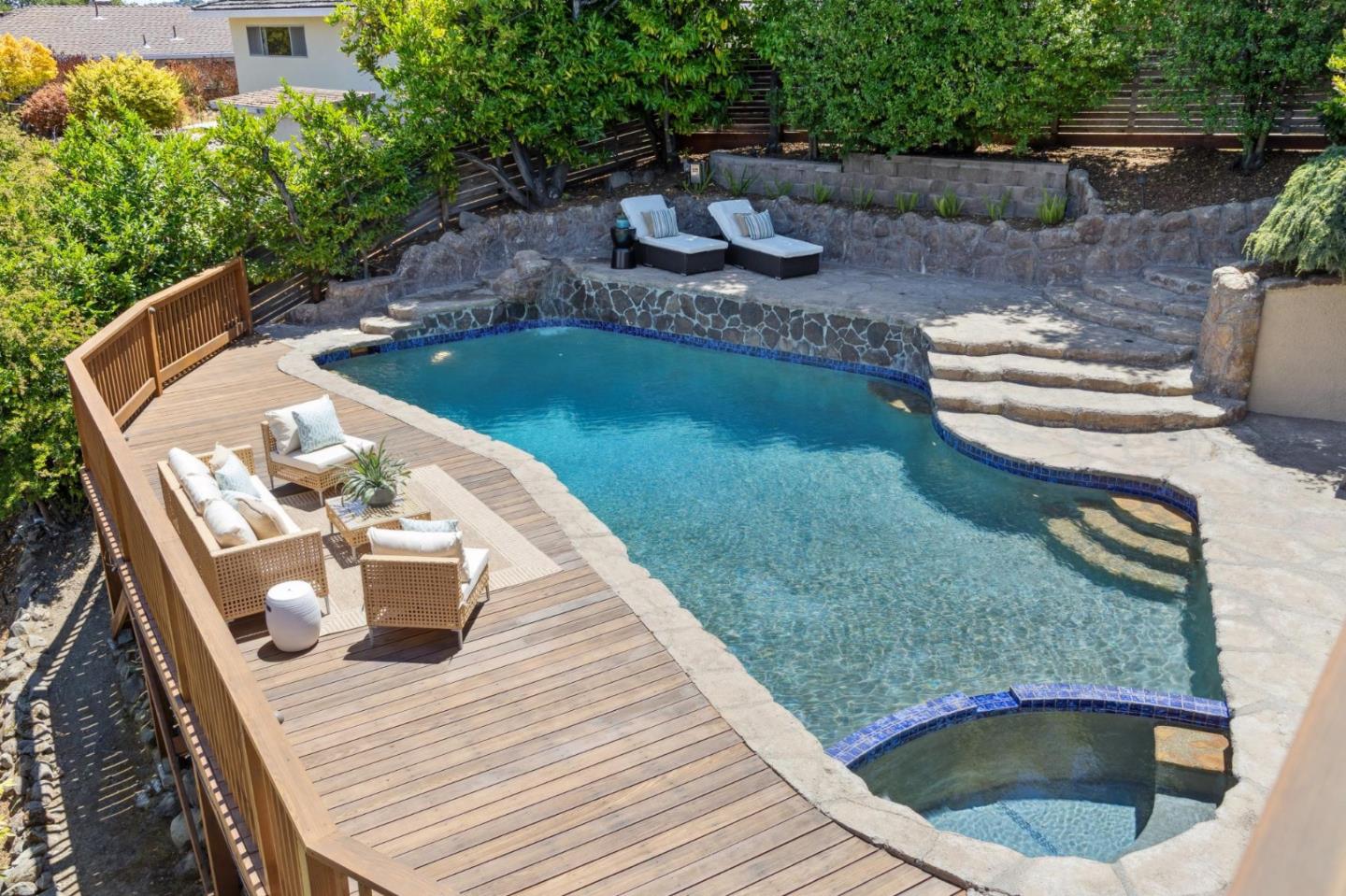 Detail Gallery Image 23 of 69 For 1647 Overland Dr, San Mateo,  CA 94403 - 4 Beds | 2/1 Baths