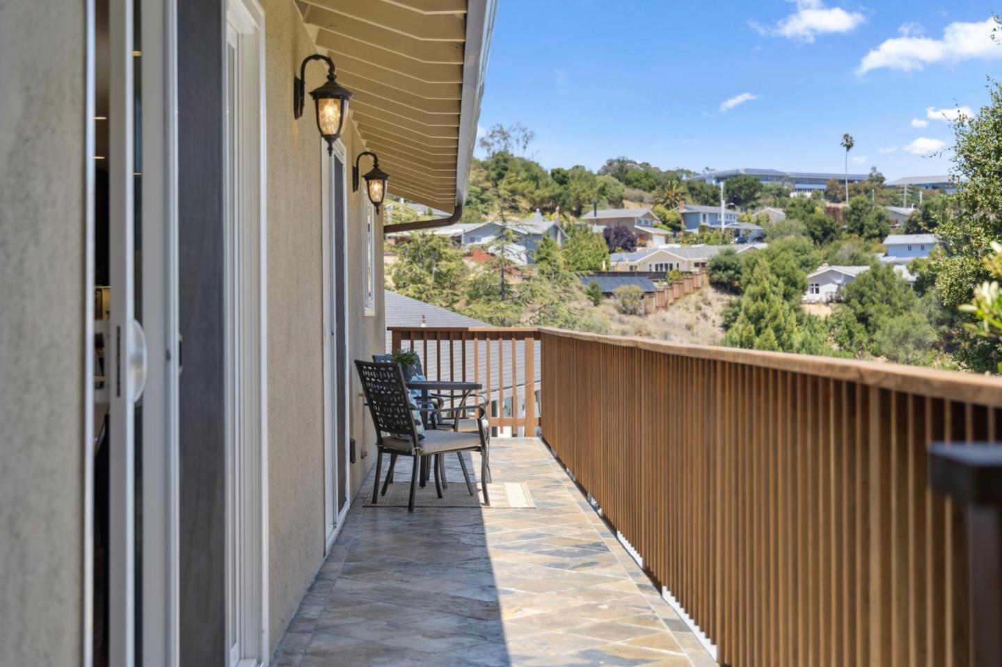 Detail Gallery Image 26 of 69 For 1647 Overland Dr, San Mateo,  CA 94403 - 4 Beds | 2/1 Baths