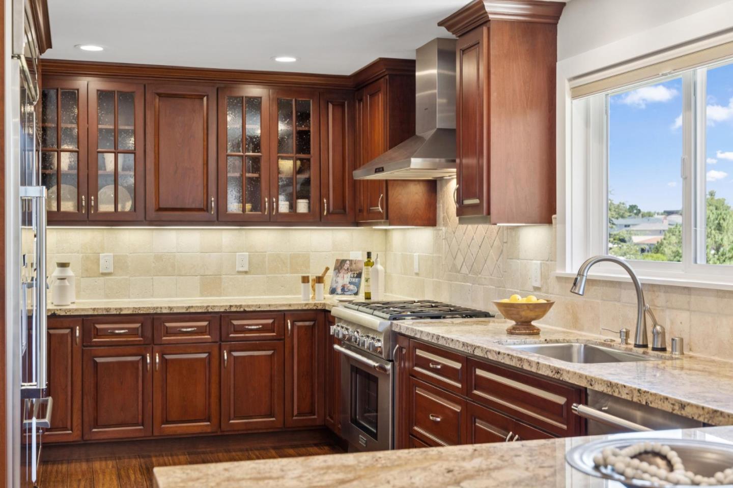 Detail Gallery Image 30 of 69 For 1647 Overland Dr, San Mateo,  CA 94403 - 4 Beds | 2/1 Baths