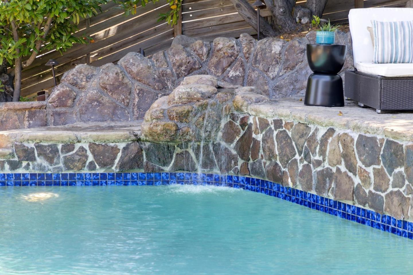 Detail Gallery Image 56 of 69 For 1647 Overland Dr, San Mateo,  CA 94403 - 4 Beds | 2/1 Baths