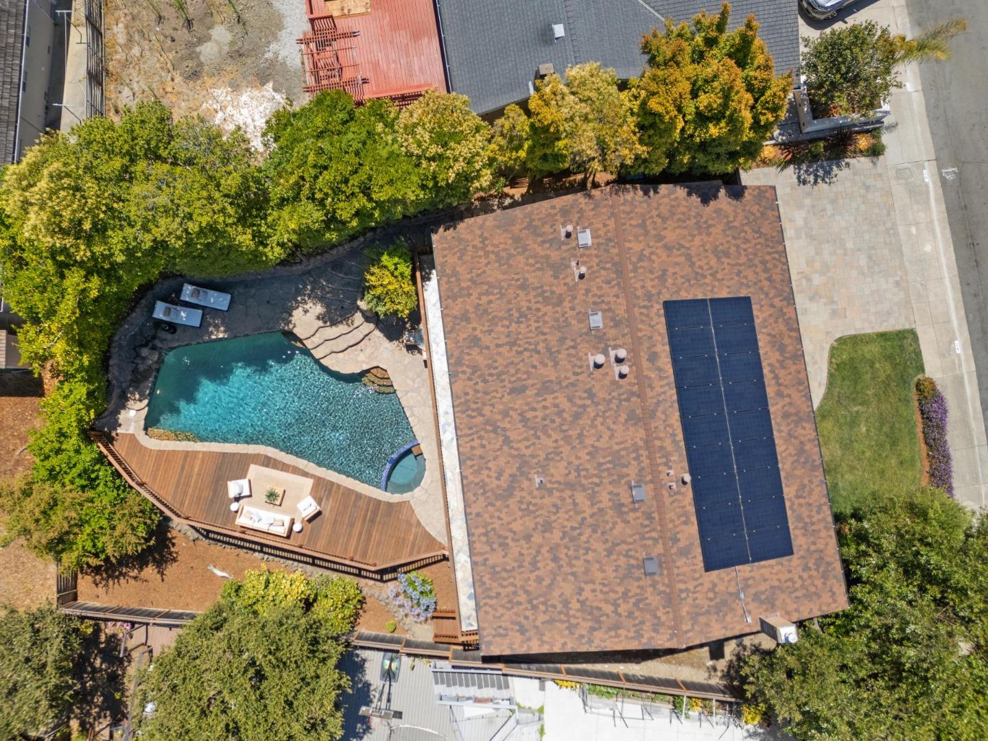 Detail Gallery Image 60 of 69 For 1647 Overland Dr, San Mateo,  CA 94403 - 4 Beds | 2/1 Baths