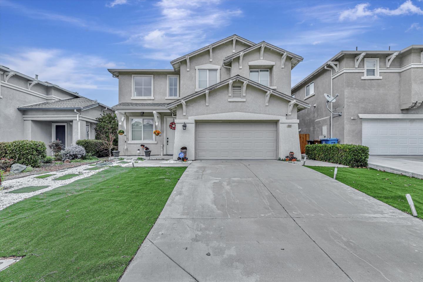 Detail Gallery Image 1 of 35 For 4064 Montgomery Hill Dr, Antioch,  CA 94531 - 4 Beds | 3 Baths