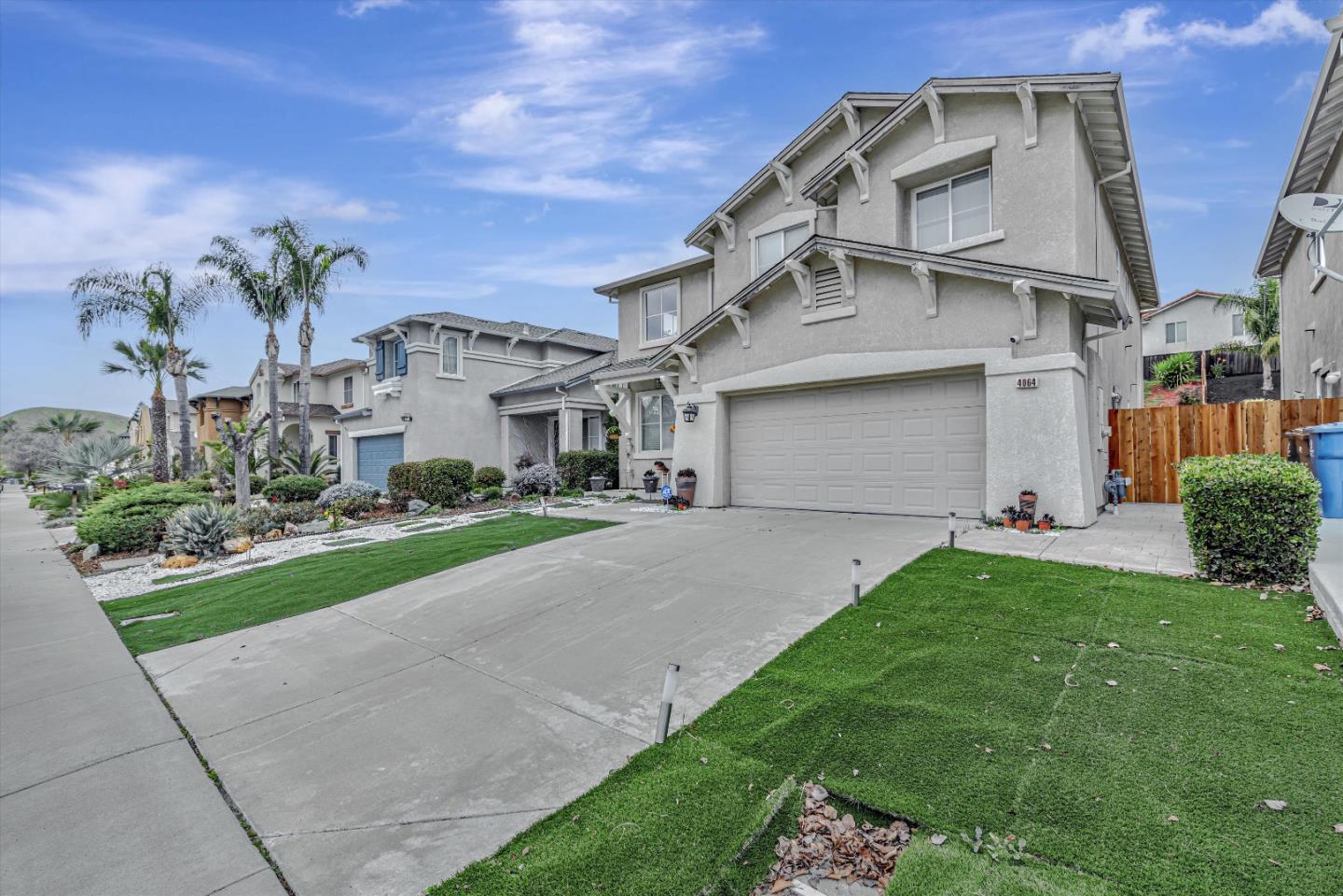 Detail Gallery Image 2 of 35 For 4064 Montgomery Hill Dr, Antioch,  CA 94531 - 4 Beds | 3 Baths