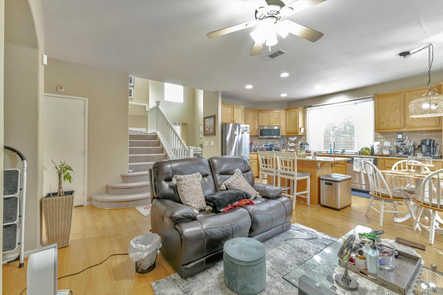 Detail Gallery Image 7 of 35 For 4064 Montgomery Hill Dr, Antioch,  CA 94531 - 4 Beds | 3 Baths