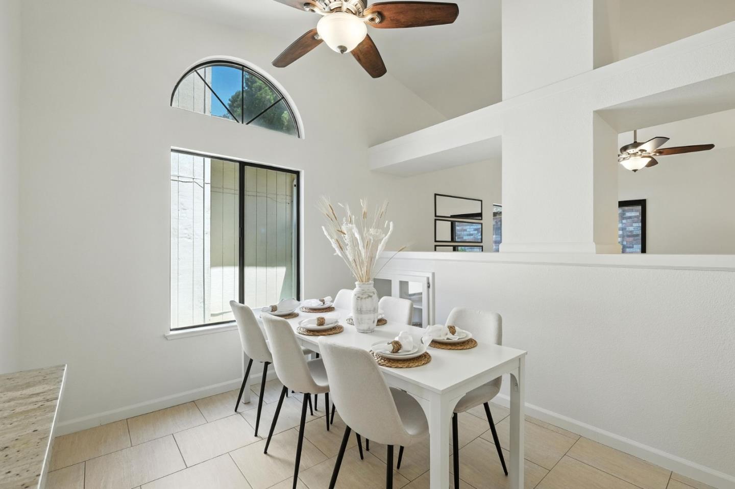 Detail Gallery Image 11 of 29 For 9345 Ivydale Cir, Elk Grove,  CA 95758 - 2 Beds | 2 Baths