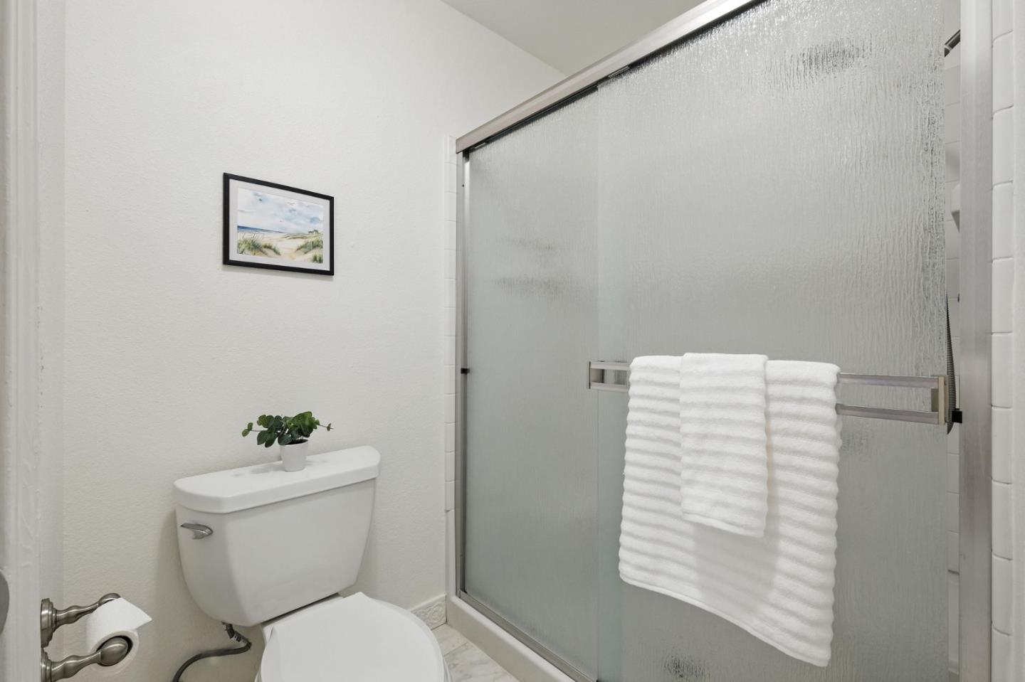 Detail Gallery Image 25 of 29 For 9345 Ivydale Cir, Elk Grove,  CA 95758 - 2 Beds | 2 Baths