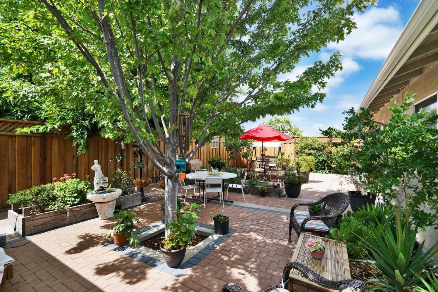 Detail Gallery Image 5 of 50 For 831 Wagoner Dr, Livermore,  CA 94550 - 5 Beds | 3 Baths