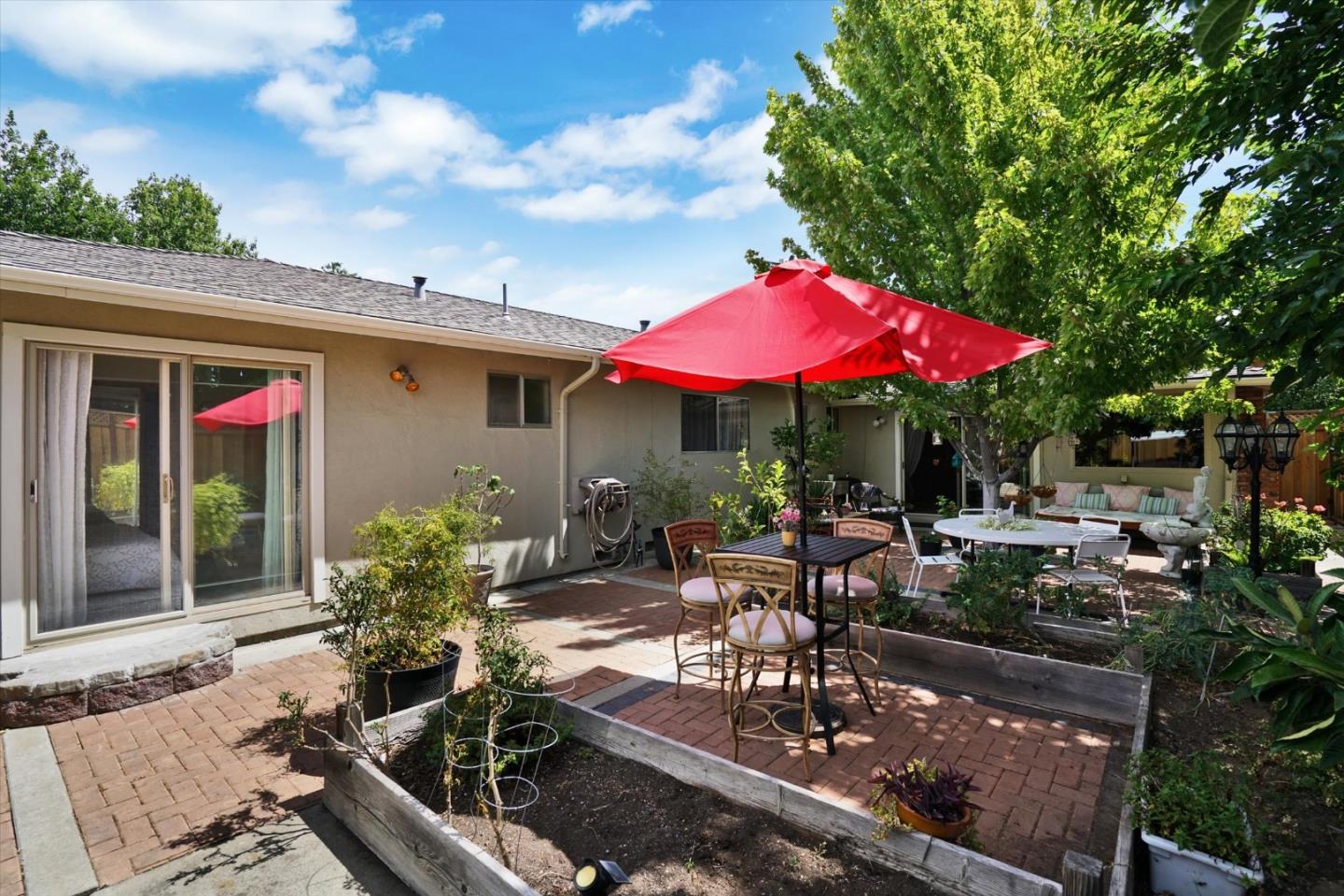 Detail Gallery Image 7 of 50 For 831 Wagoner Dr, Livermore,  CA 94550 - 5 Beds | 3 Baths