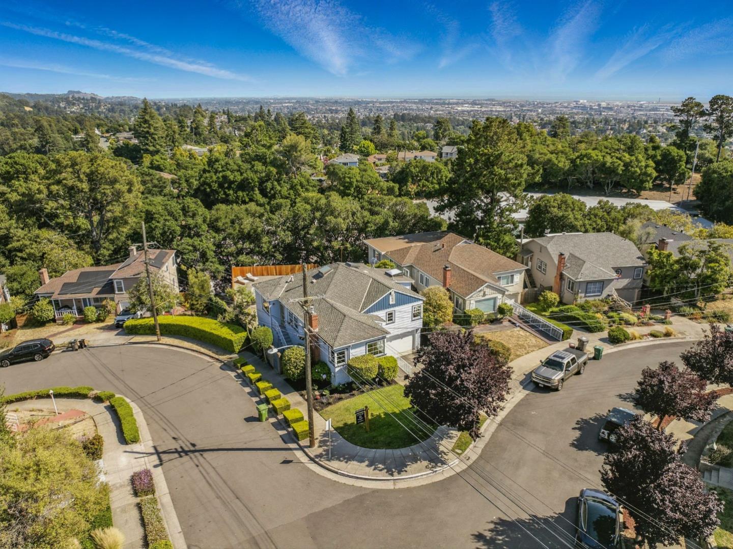 Detail Gallery Image 38 of 44 For 56 Selkirk St, Oakland,  CA 94619 - 3 Beds | 2 Baths