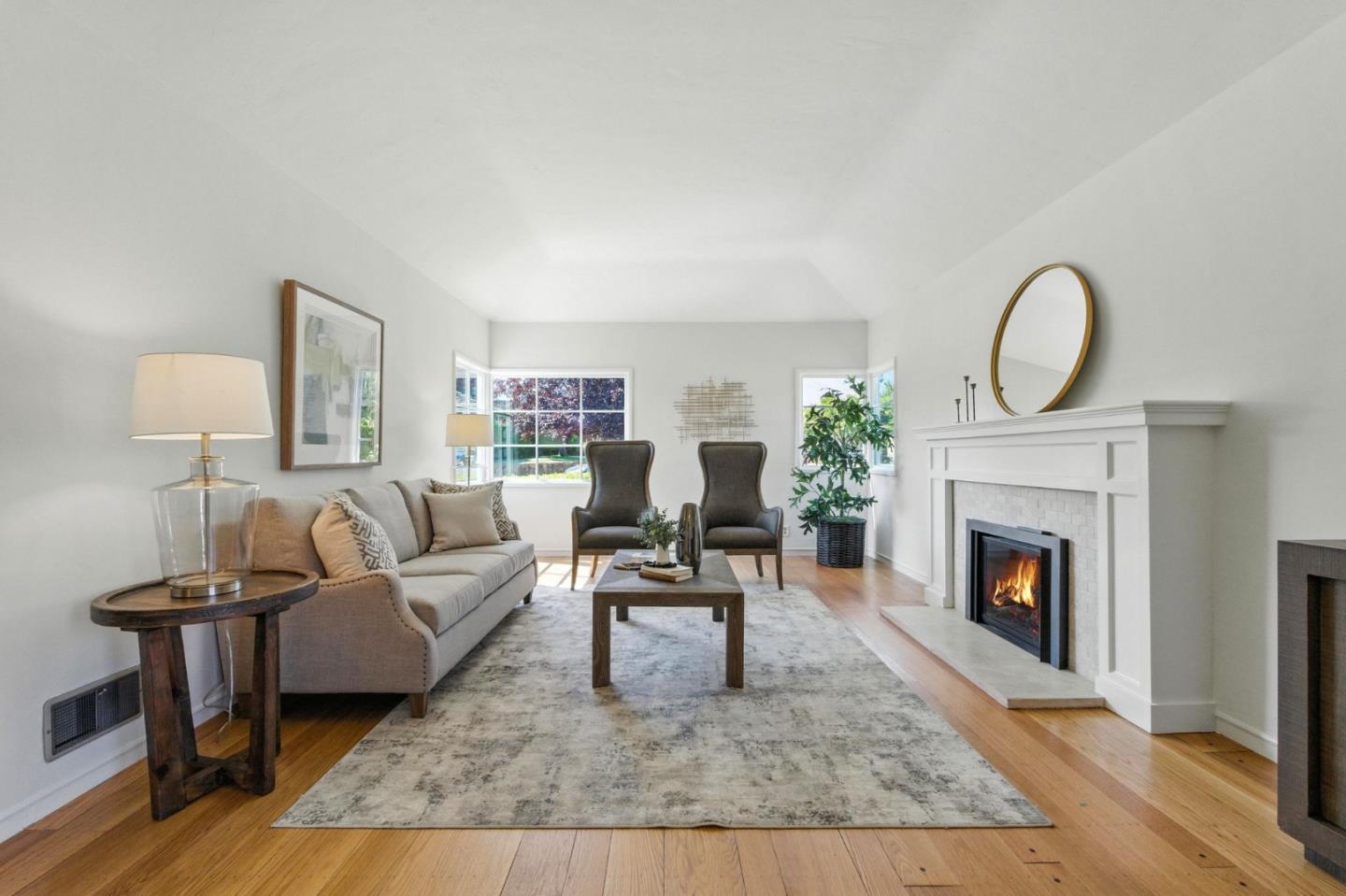 Detail Gallery Image 4 of 44 For 56 Selkirk St, Oakland,  CA 94619 - 3 Beds | 2 Baths