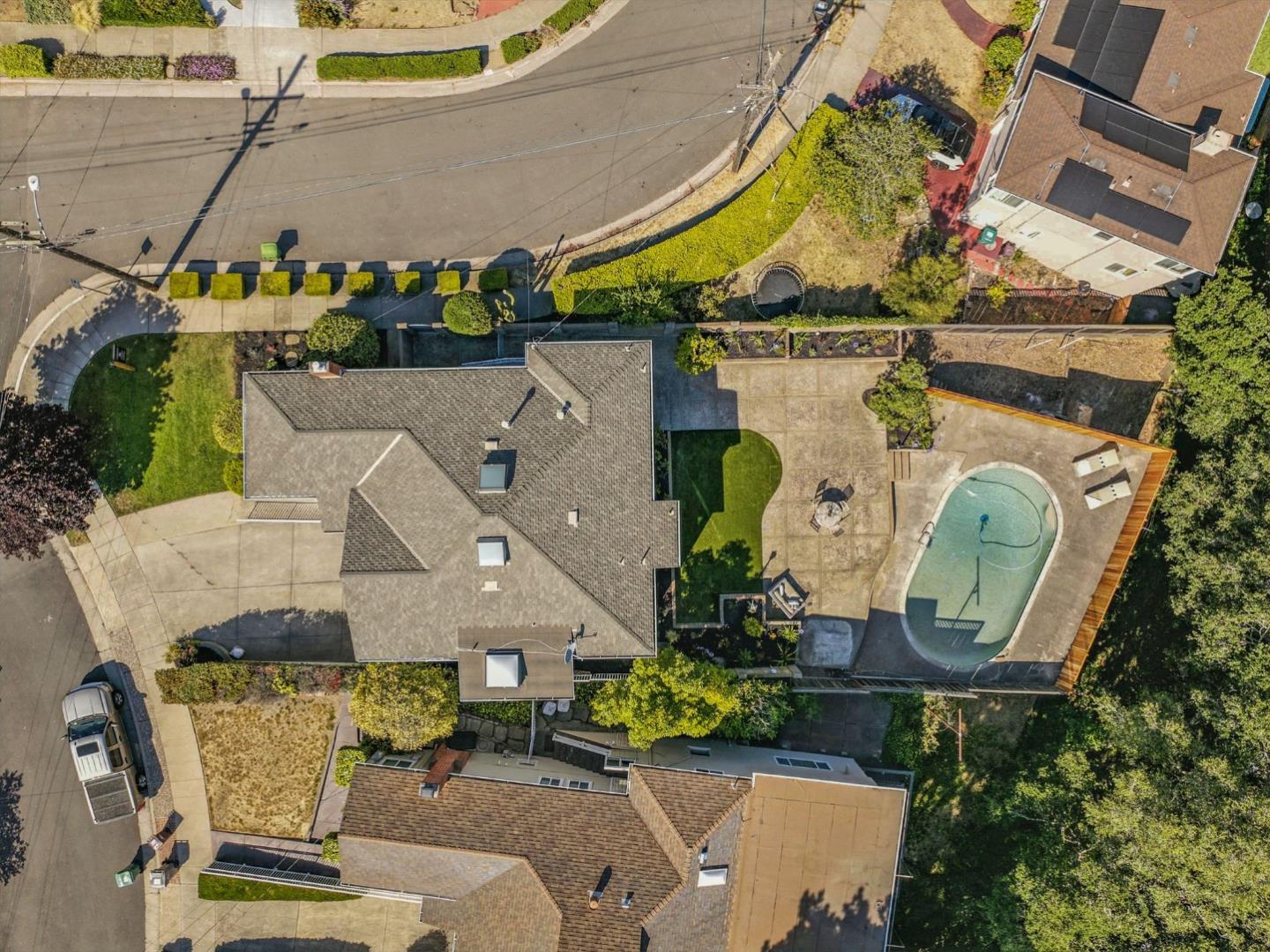 Detail Gallery Image 41 of 44 For 56 Selkirk St, Oakland,  CA 94619 - 3 Beds | 2 Baths