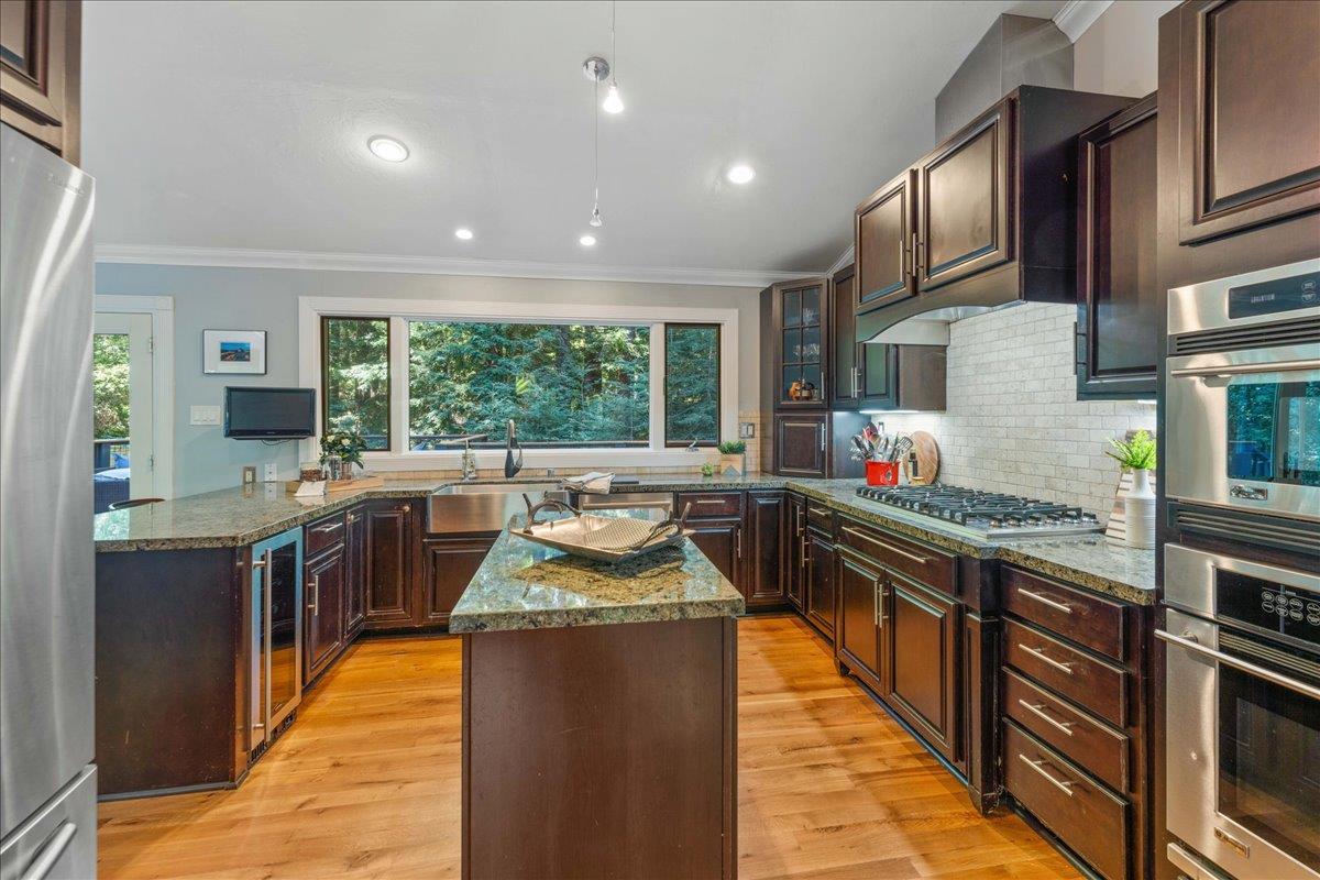 Detail Gallery Image 12 of 36 For 135 Sugar Valley Rd, Scotts Valley,  CA 95066 - 3 Beds | 2 Baths