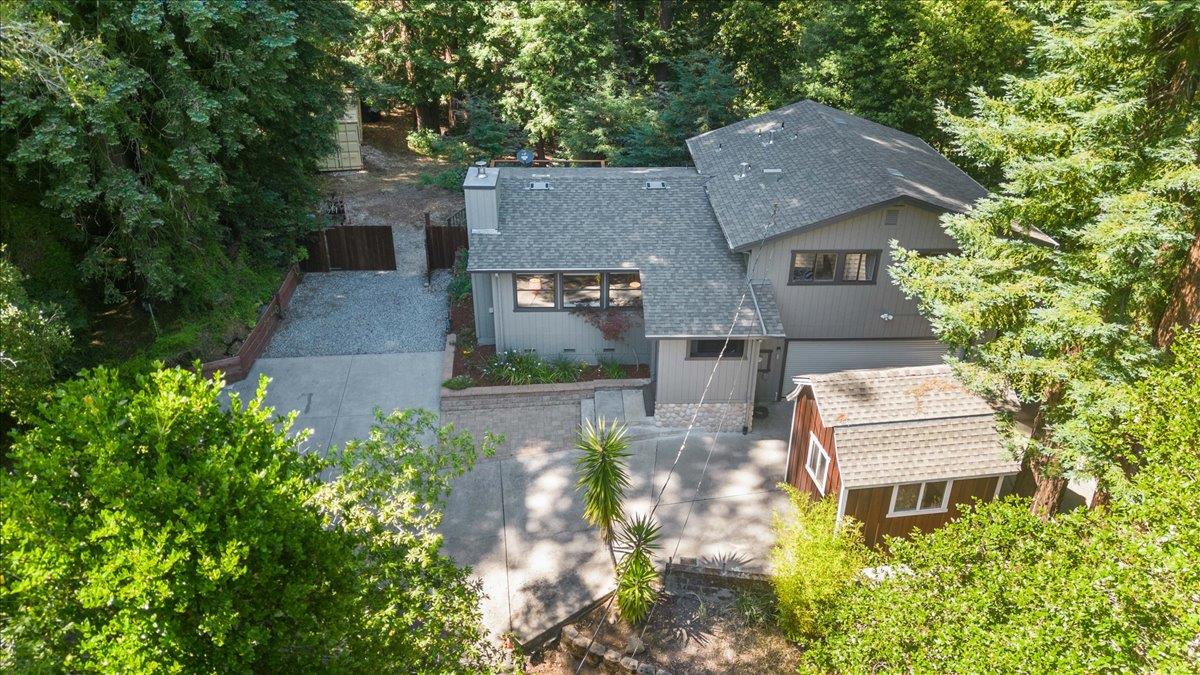 Detail Gallery Image 3 of 36 For 135 Sugar Valley Rd, Scotts Valley,  CA 95066 - 3 Beds | 2 Baths