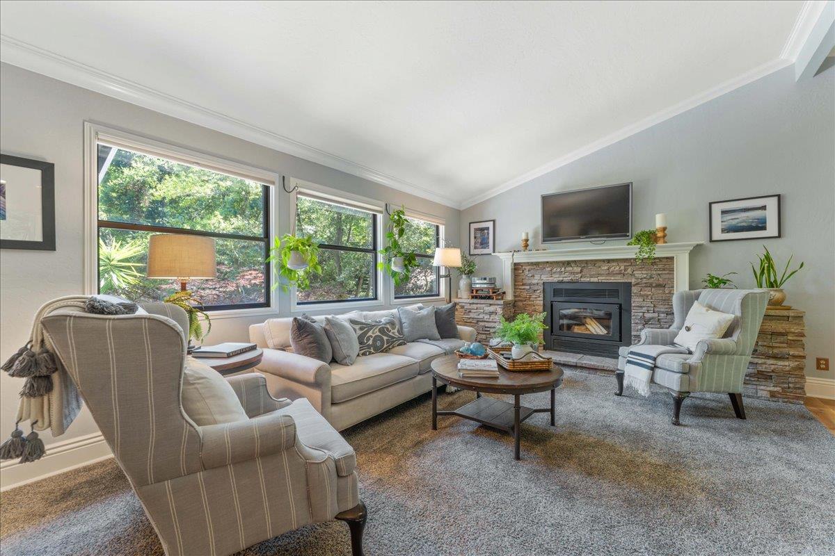 Detail Gallery Image 6 of 36 For 135 Sugar Valley Rd, Scotts Valley,  CA 95066 - 3 Beds | 2 Baths