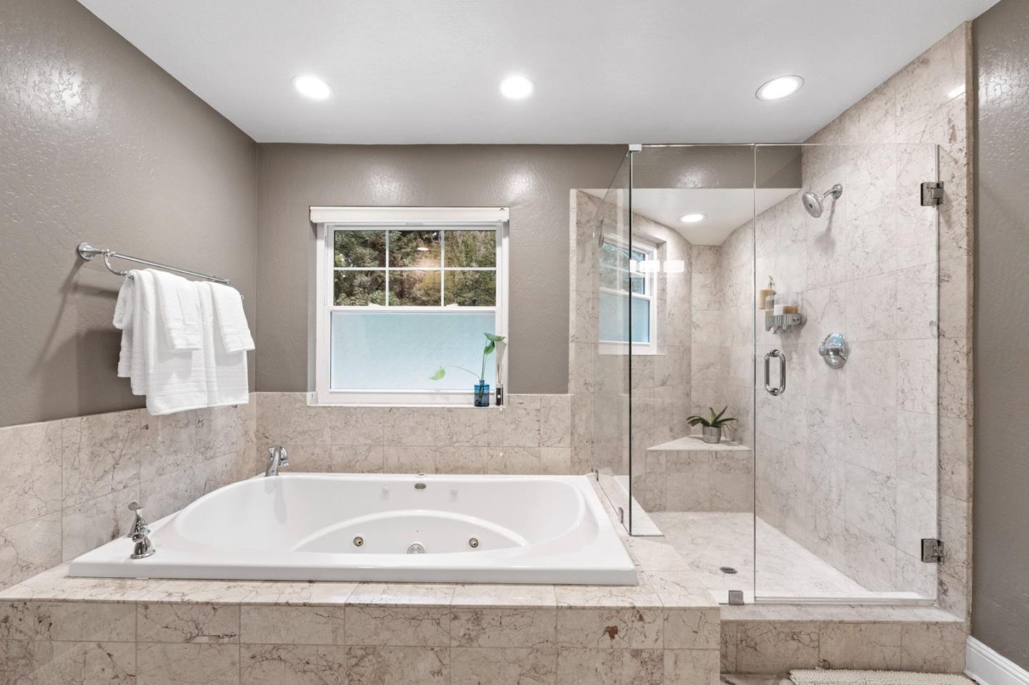 Detail Gallery Image 20 of 35 For Address Not Disclosed, Santa Cruz,  CA 95060 - 3 Beds | 2/1 Baths