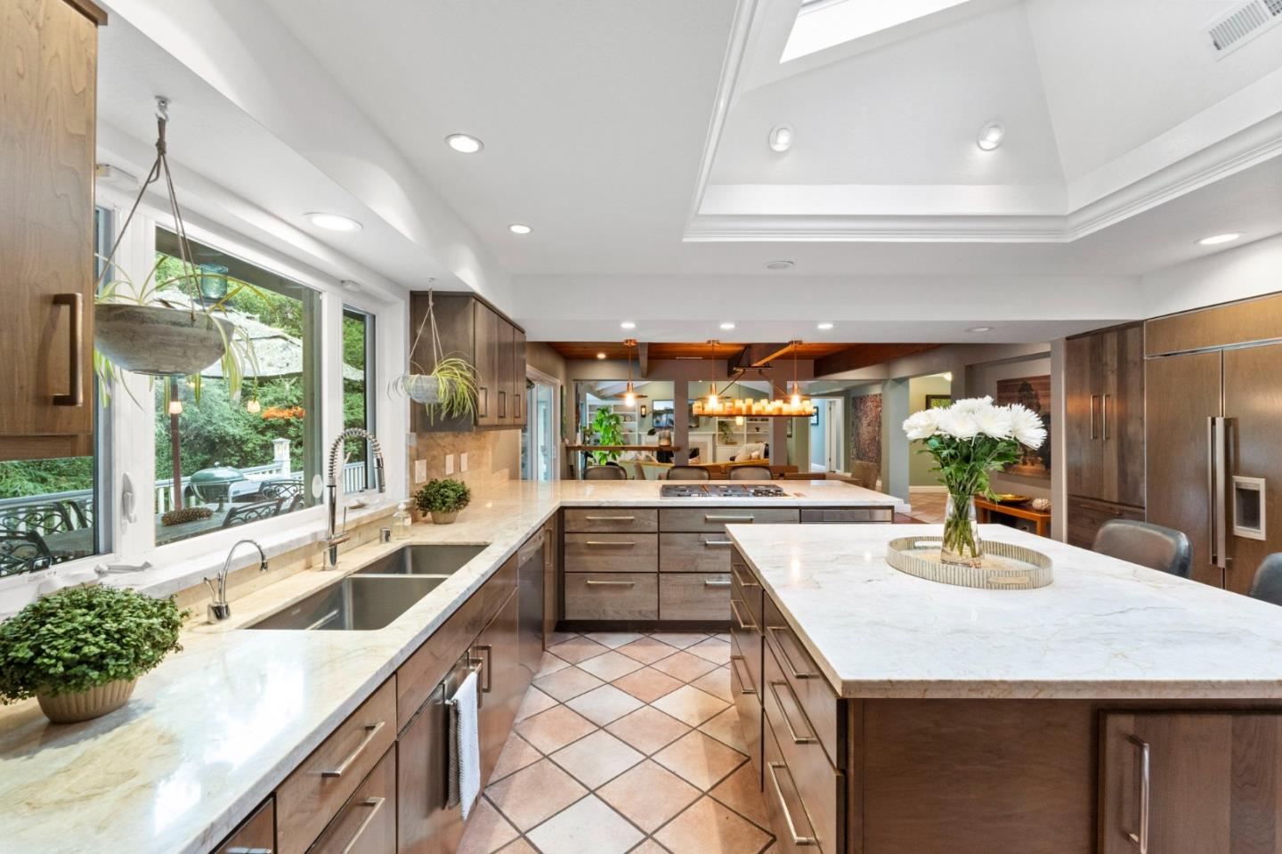 Detail Gallery Image 6 of 35 For Address Not Disclosed, Santa Cruz,  CA 95060 - 3 Beds | 2/1 Baths