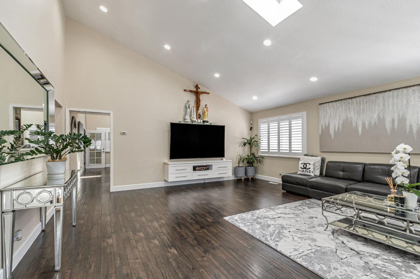 Detail Gallery Image 8 of 44 For 3443 Neves Way, San Jose,  CA 95127 - 3 Beds | 2 Baths