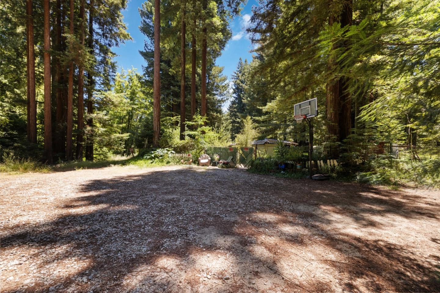 Detail Gallery Image 2 of 19 For 1701 Felton Quarry Rd, Felton,  CA 95018 - 1 Beds | 1 Baths