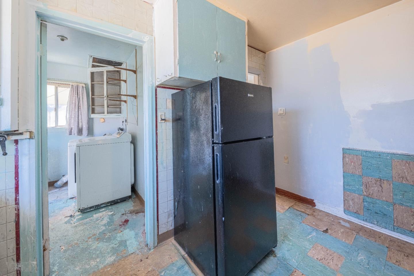 Detail Gallery Image 14 of 32 For 31 Riker St, Salinas,  CA 93901 - 2 Beds | 1 Baths